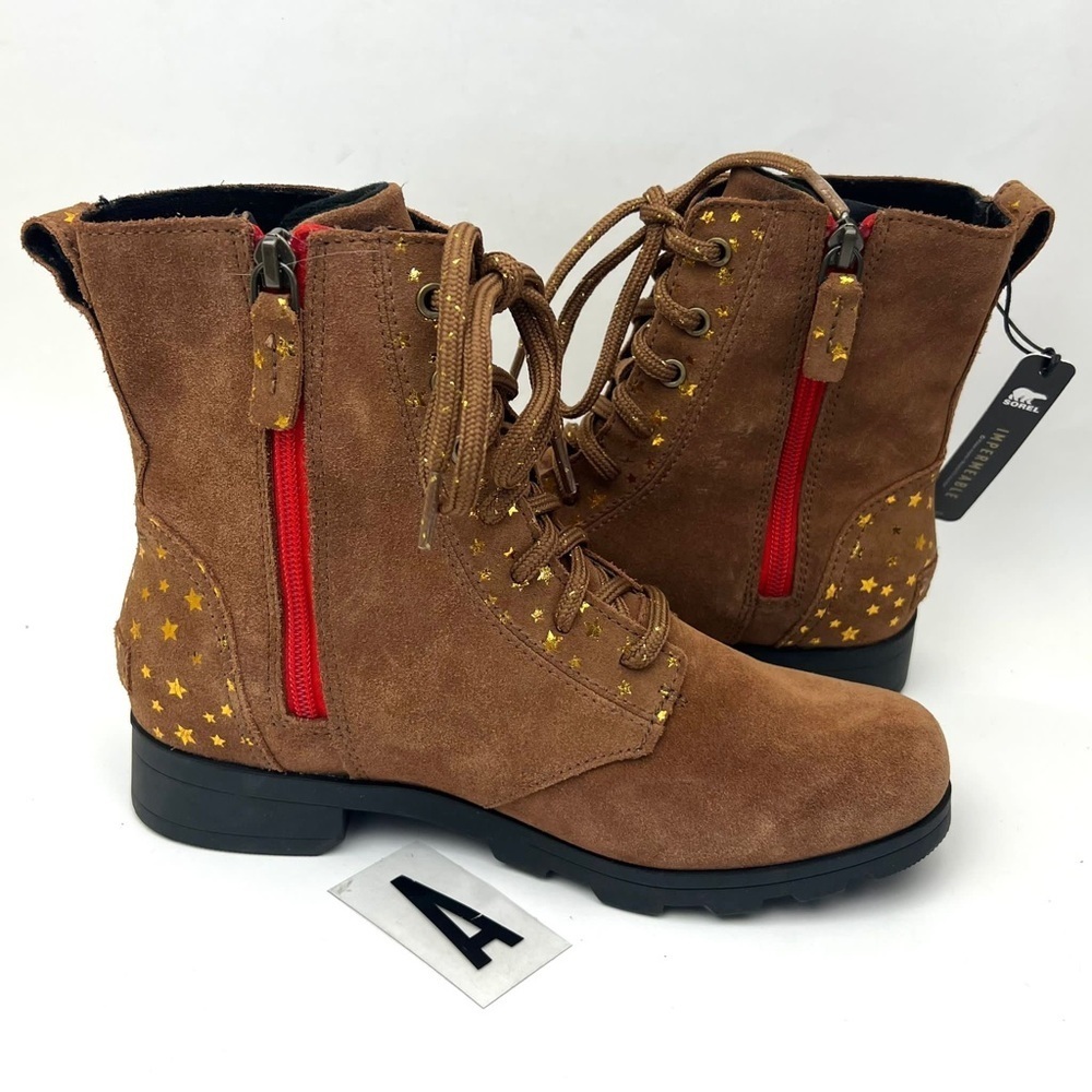 SOREL Emelie Waterproof Boot with stars sz 5